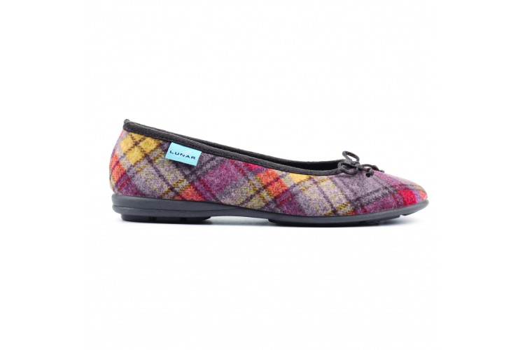 Lunar Brie Grey Slipper