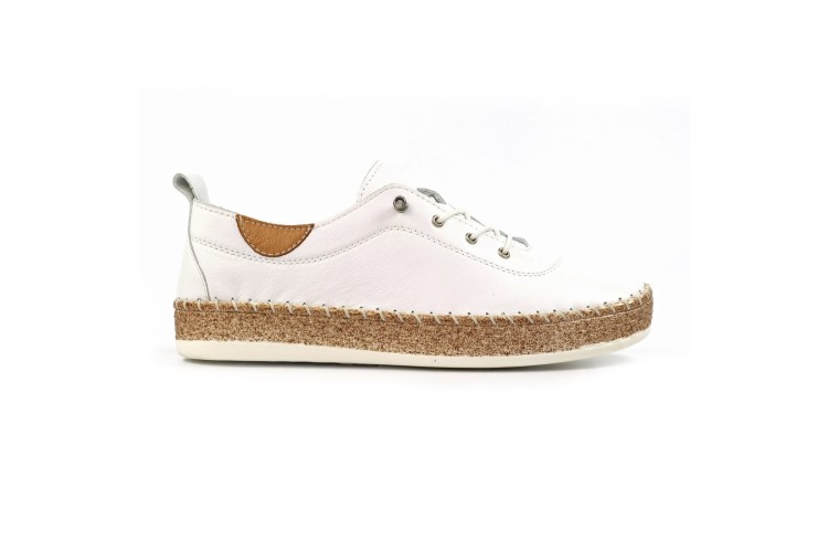 Lunar Evie Trainer FLE050 | White