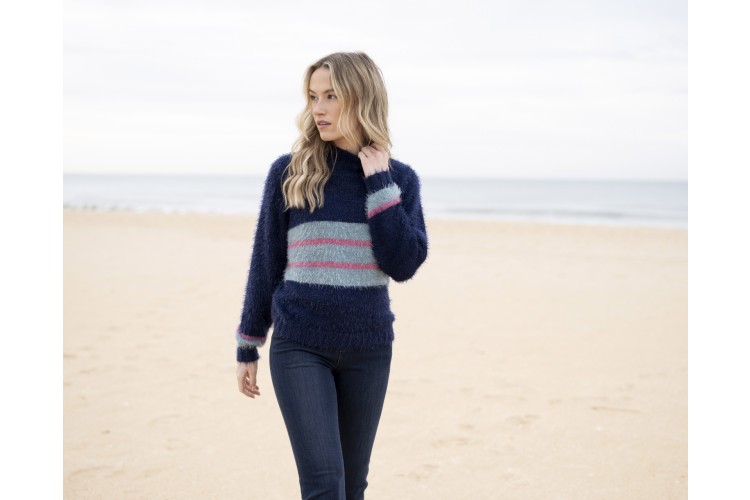 Marble Feather Knit Turtle Neck Jumper – Navy