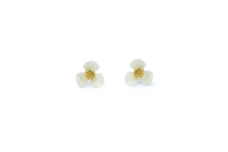 Petal Flower Stud Earrings | Ivory