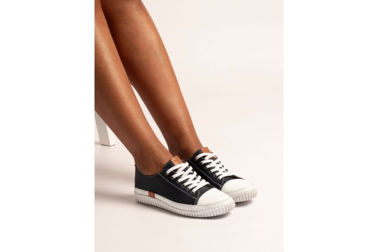 Truffle Leather Trainer | Navy