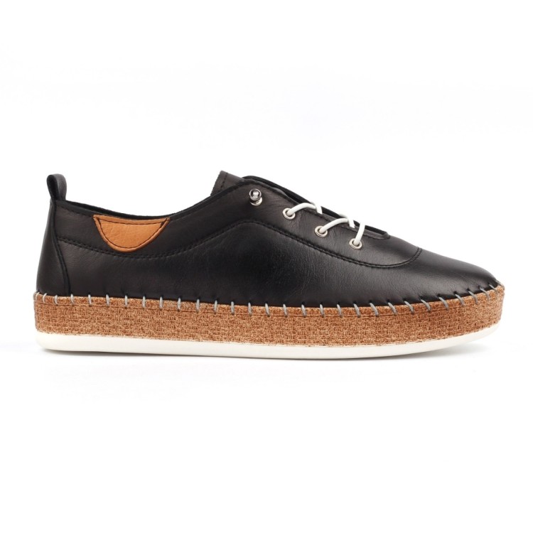 Lunar Evie Trainer FLE050 | Black