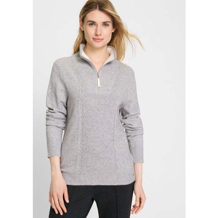 Misty Grey 1/4 Zip Jumper with Off-White Collar